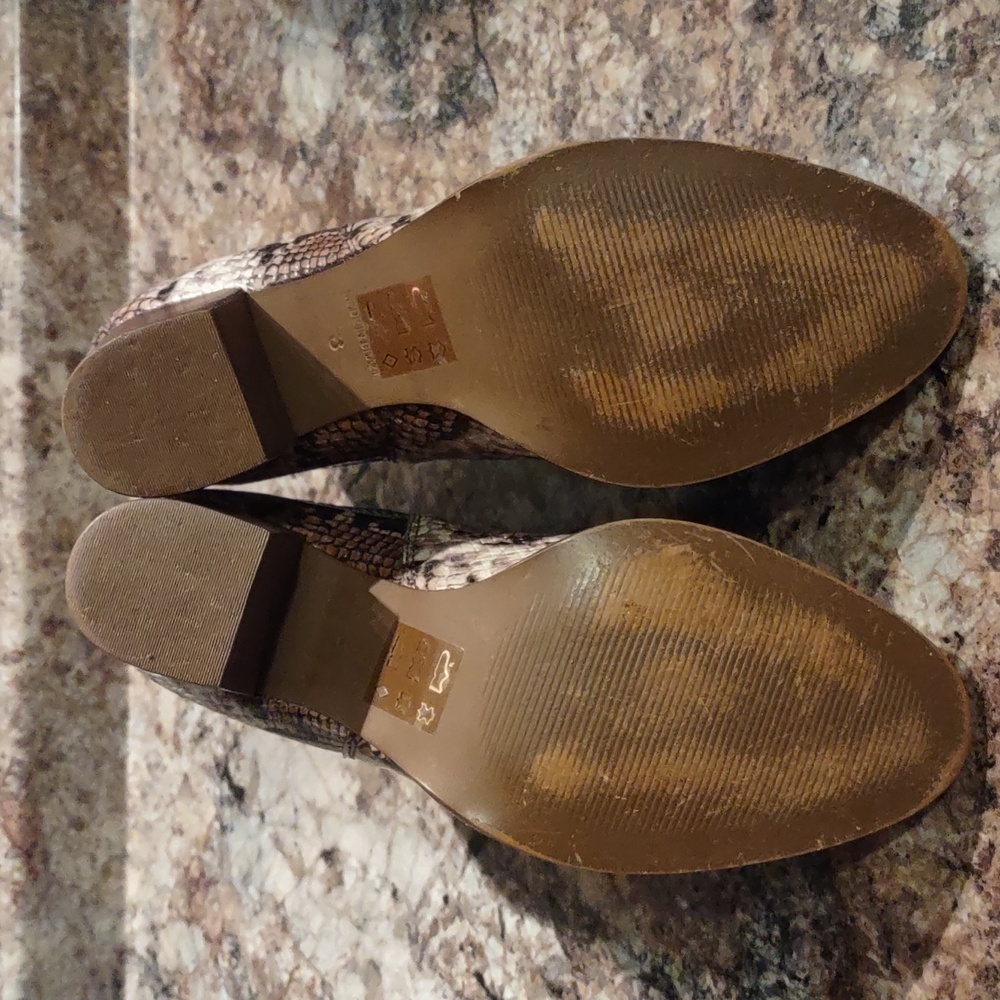 Madewell The Regan Snake Embossed Leather Ankle Boots - Picture 7 of 9